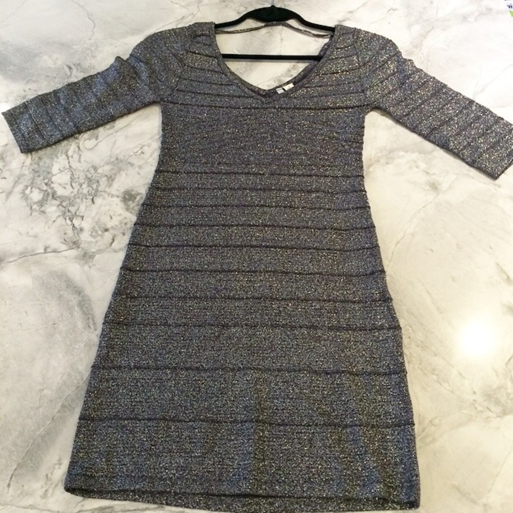 Silver metallic 3/4 sleeve Night Out DRESS✨🎆